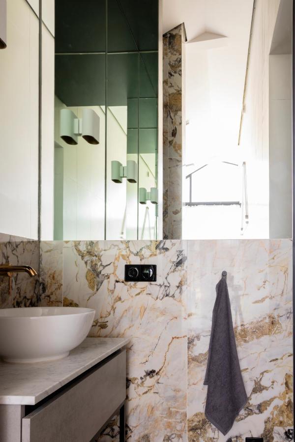 סלאוס De 6 Linden Boutique Hotel מראה חיצוני תמונה