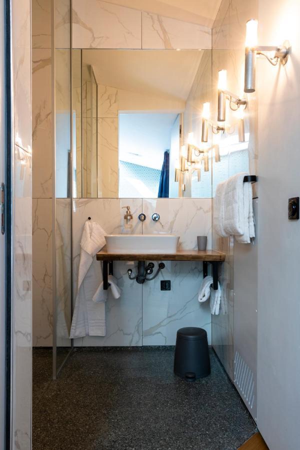 סלאוס De 6 Linden Boutique Hotel מראה חיצוני תמונה