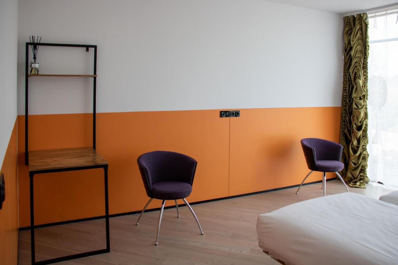 סלאוס De 6 Linden Boutique Hotel מראה חיצוני תמונה